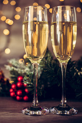Christmas decoration with two glasses of champagne
