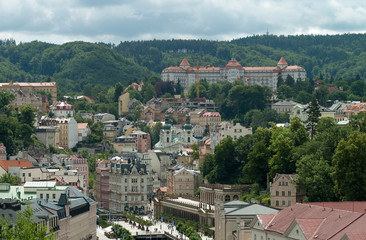 Blick ueber die Daecher von Karlsbad
