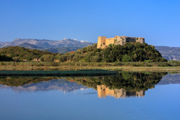Fototapeta na wymiar Castle of Grivas (Kastro Griva) in Lefkada, Greece