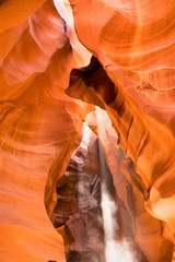 UPPER ANTELOPE CANYON