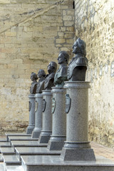  busts of generals