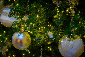 Obraz na płótnie Canvas Christmas tree decorations macro background