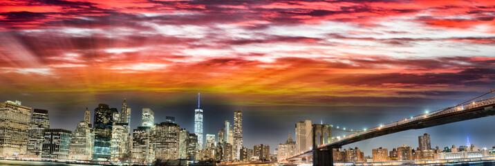 Amazing panoramic view of Lower Manhattan at sunset from Brooklyn, NYC