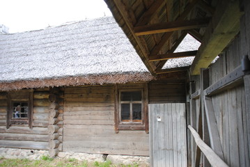 Fototapeta na wymiar Beautiful architecture of the Belarusian village