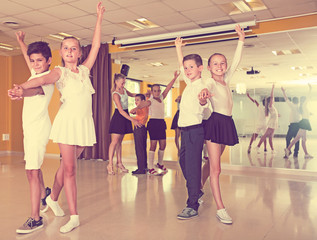 Fototapeta na wymiar Children in dance studio