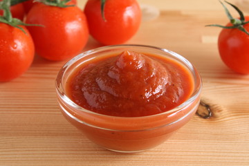 Tomato sauce ketchup tomatoes rosemary