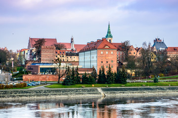 Obraz premium Torun, Panorama view from opposide bank of Vistula river, one of the most beautiful cities in Poland 