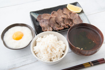 japanese grilled beef tongue with barley rice and Yam potato