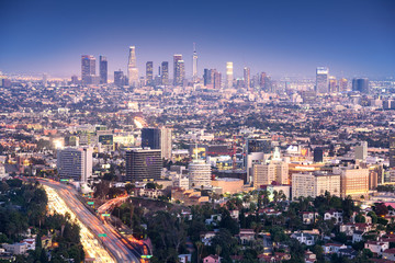 Naklejka premium Los Angeles, California, USA downtown cityscape at smoggy night