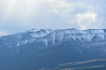 Fototapeta na wymiar Icy Peaks in the Rockies