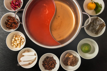 中華本格2色火鍋　Chinese hot pot
