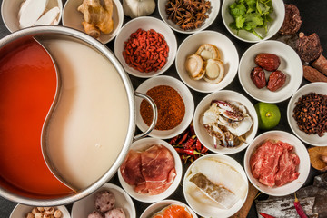 中華本格2色火鍋　Chinese hot pot
