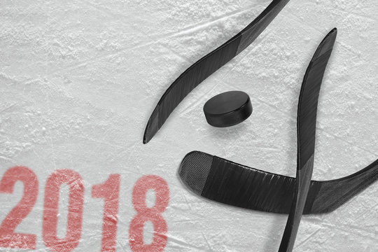 Hockey sticks and puck, season 2018