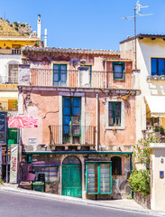 Fototapeta premium Fading building