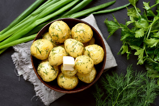 Tasty boiled potatoes with dill