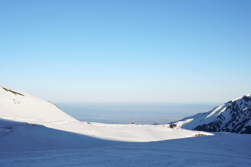 Fototapeta na wymiar Alpine route snow mountain Japan
