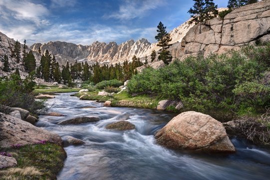 Rock Creek and Mounts Mallory, LeConte, and Corcoran, Sequoia National Park, California, America, USA