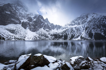 Beautiful winter at Eye of the Sea lake in in Tatra mountains, Poland - obrazy, fototapety, plakaty