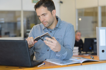 searching the internet on how to use the measuring tool