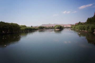 Fototapeta premium Kizilirmak-Fluss in Avanos-Stadt, Nevsehir-Stadt, die Türkei