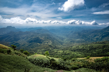 Obraz premium Bird eyes view of mountains landscape in Phu-Tubberk, Thailand