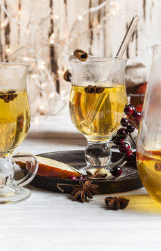 Hot, spiced cider