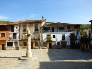Fototapeta na wymiar Pasarón de la Vera,pueblo de la provincia de Cáceres, Comunidad Autónoma de Extremadura (España)