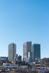 Fototapeta na wymiar 目黒駅前超高層ビル