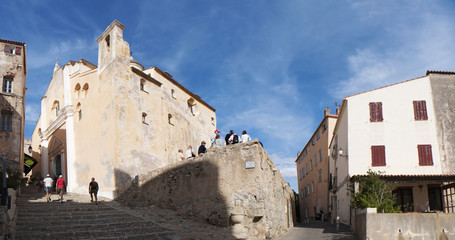 Corsica, 03/09/2017: vista della Cattedrale di Calvi dedicata a San Giovanni Battista, antica...