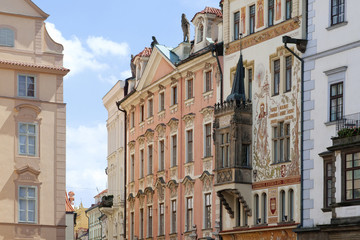 Fototapeta na wymiar Historische Gebäude in der Prager Altstadt