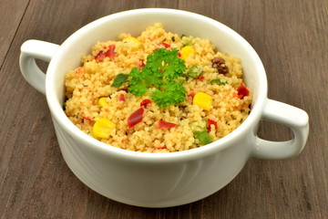 sałatka z kaszą kuskus