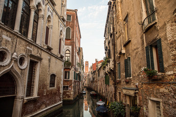 Naklejka na ściany i meble Beautiful photo canal of Venice , Italy .