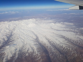 Iran berlin flug flight berg schnee snow - 184085854