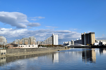 【東京都北区】隅田川 新豊橋方面マンション群