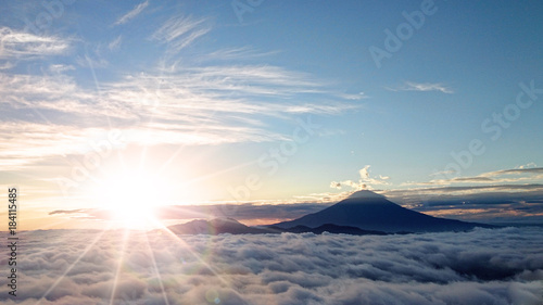 富士山と日の出と雲海 Wall Mural Wallpaper Murals K Yu