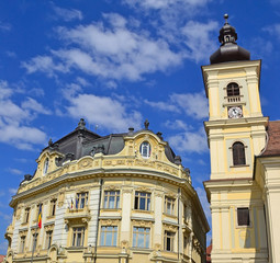 Fototapeta na wymiar Old building and church tower in Brasov, Romania