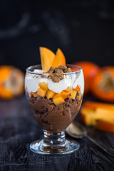 Joghurt Dessert mit Kaki