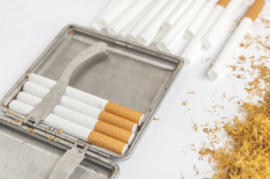 Cigarette metal box for tobacco and paper rolling cigarette