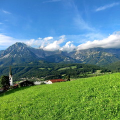 ELMAU mit Wilden Kaiser im Hintergrund ( Tirol )