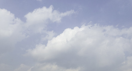 파란 하늘과 구름