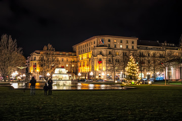 Fototapeta na wymiar Wiesbaden Innenstadt zur Weihnachtszeit