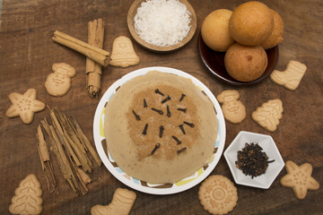 Natilla y buñuelos, traditional Colombian