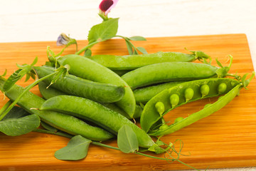 Ripe green peas