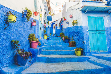 Fototapeta na wymiar Chefchaouen traditional colorful blue architecture in Morocco, Africa 