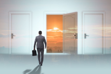 Fototapeta premium Businessman facing many business opportunities