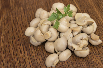 Fototapeta na wymiar raw mushrooms for cooking