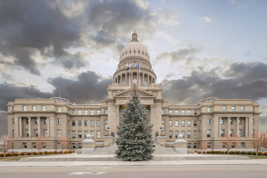 Idaho State Christmas tree in front of the Capital building