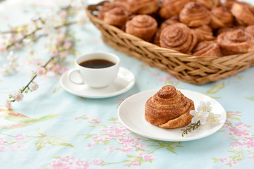 Homemade cinnamon buns cakes on a table