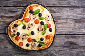 Italian pizza heart