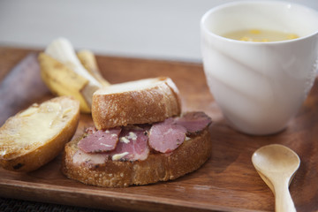 サンドウィッチ　朝食　breakfast　イメージ